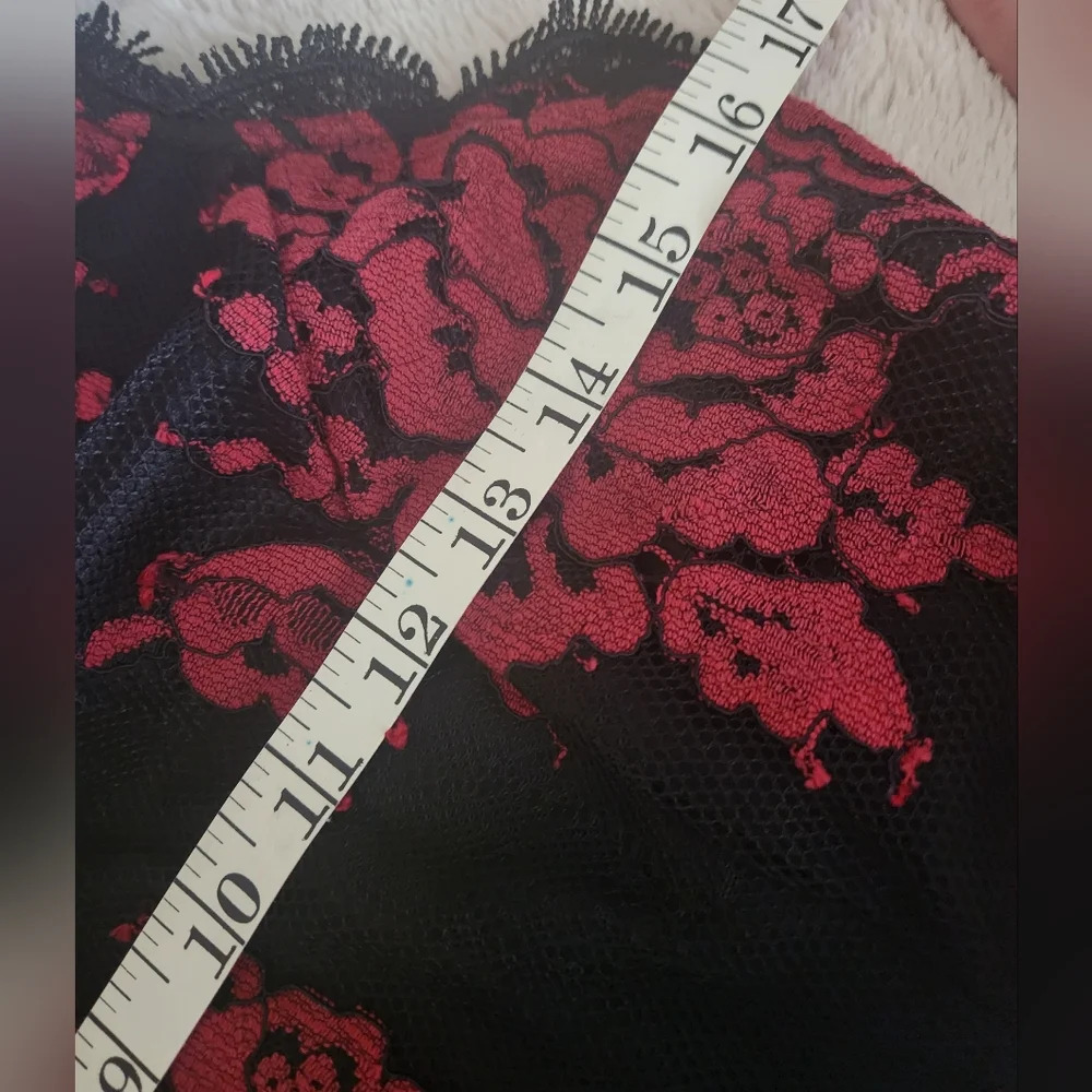 EUC Sz 5 Sleeveless Black Lace Dress With Roses - Picture 5 of 7